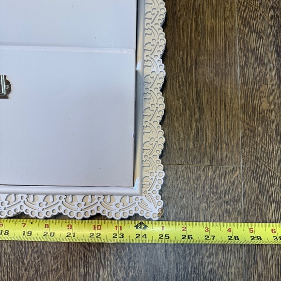 Boho Shabby Chic Light Pink Detailed Engraved Wood PinBoard and Mail Holder - Picture 2 of 5